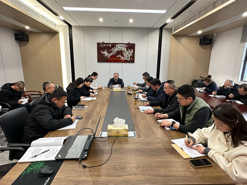 筑牢思想根基 汲取榜样力量_看图王.jpg