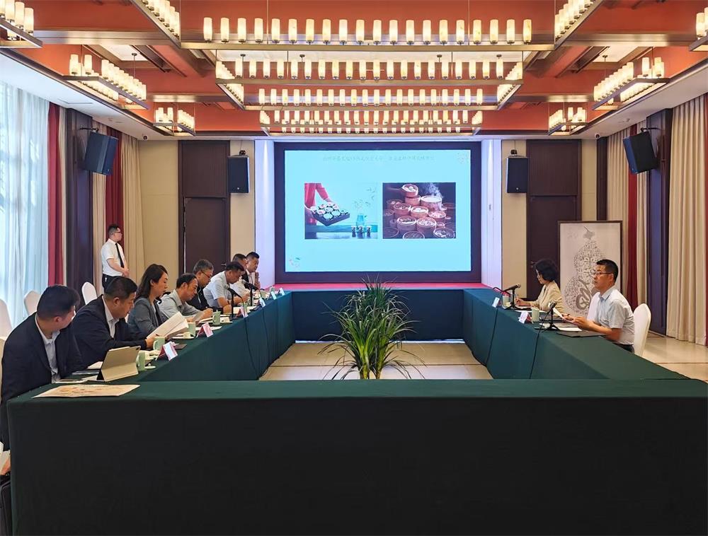 扬州市副市长刘流调研冶春餐饮