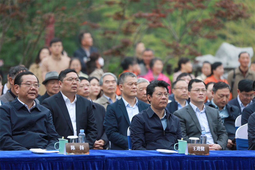 扬州文汇阁正式开放，时隔169年再迎《四库全书》